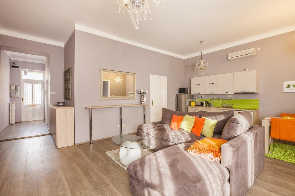 Two Couples Apartment بودابست المظهر الخارجي الصورة