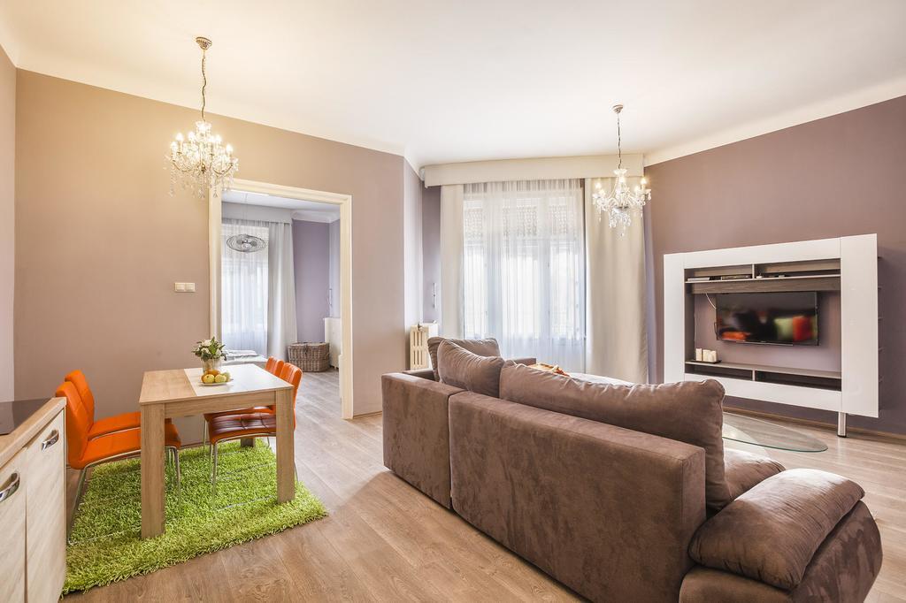 Two Couples Apartment بودابست المظهر الخارجي الصورة