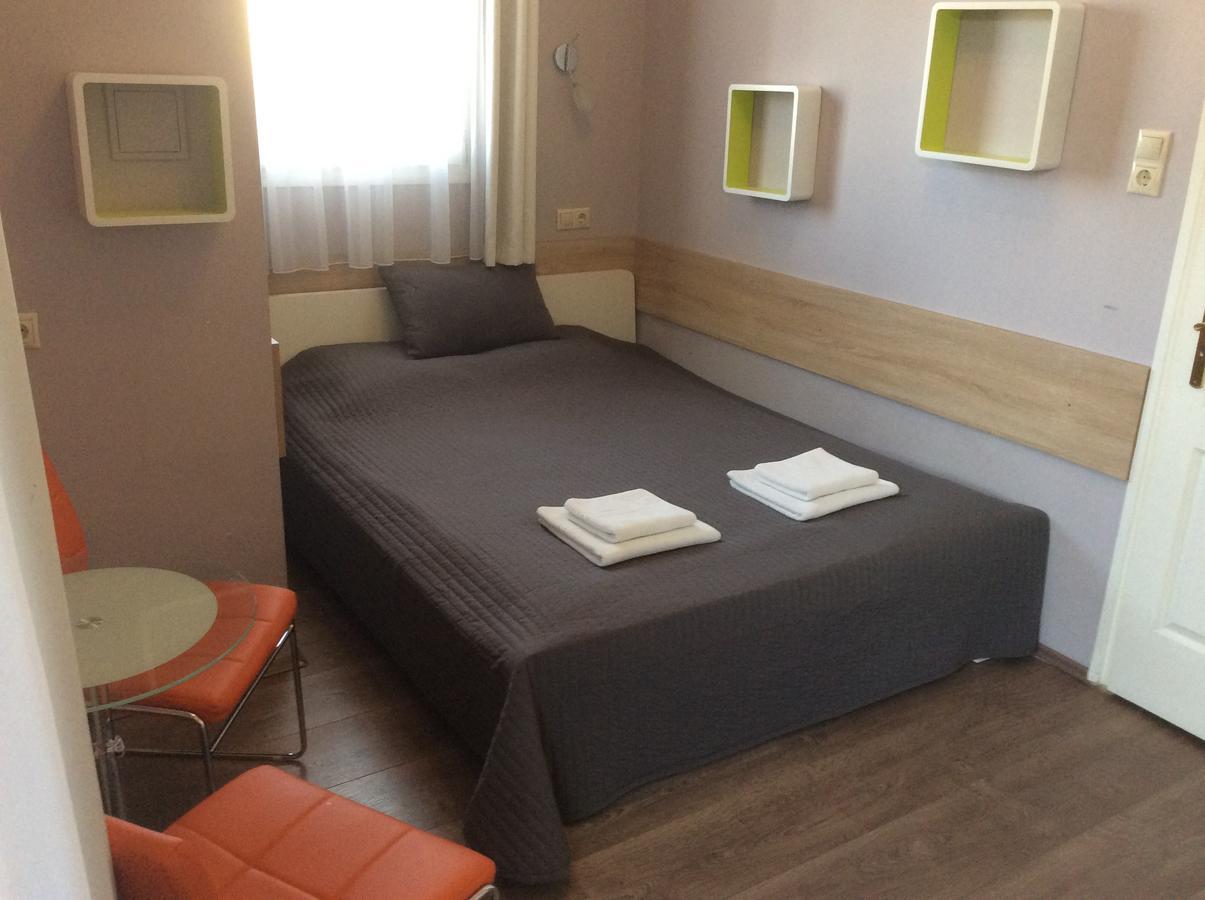 Two Couples Apartment بودابست المظهر الخارجي الصورة